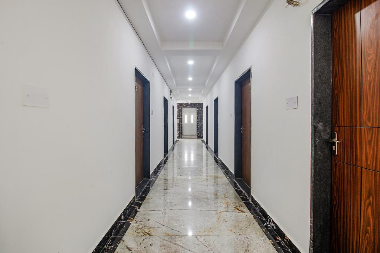 Fabhotel W Grand Suites - Nr Lanco Hills, Manikonda Hyderabad Exterior photo