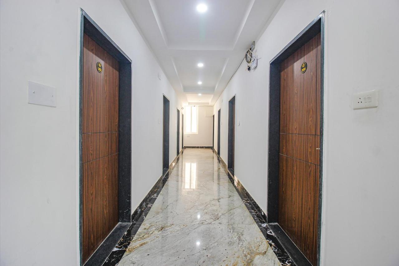 Fabhotel W Grand Suites - Nr Lanco Hills, Manikonda Hyderabad Exterior photo